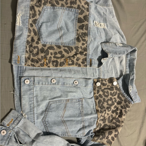 distressed cheetah jean jacket - Picture 2 of 3
